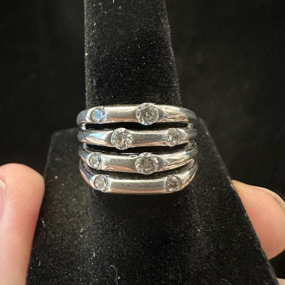Elegant Silver Band Ring with CZ 925 China - Picture 6 of 6